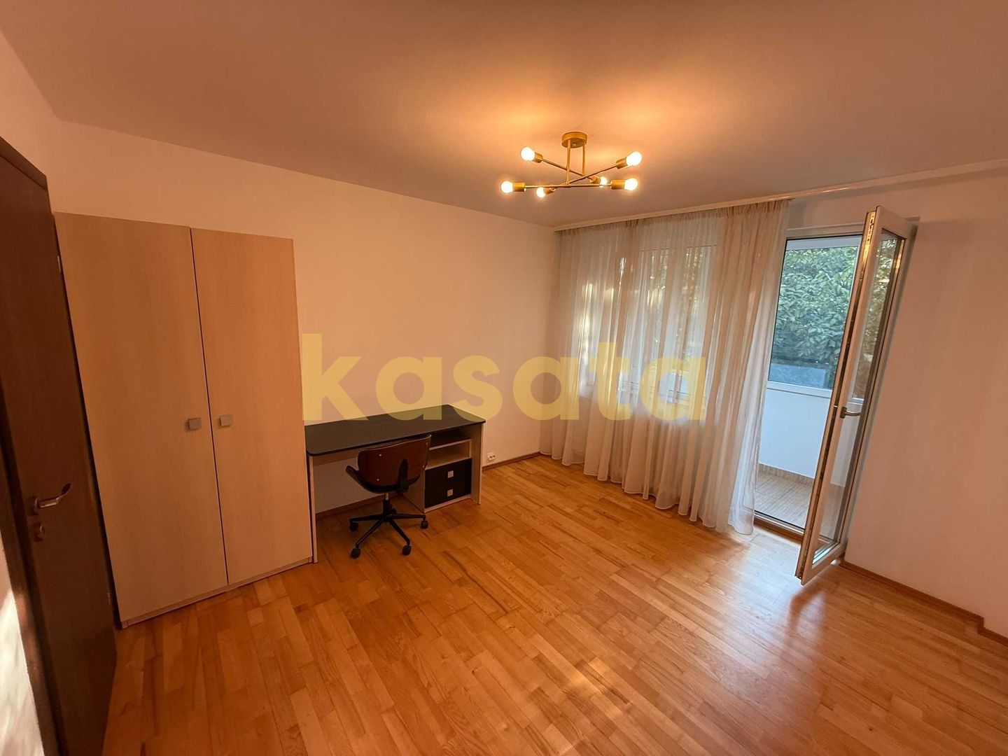 OPORTUNITATE | APARTAMENT 4 CAMERE | BANEASA | BLOC 1982 | 3 BALCOANE - Poză 4