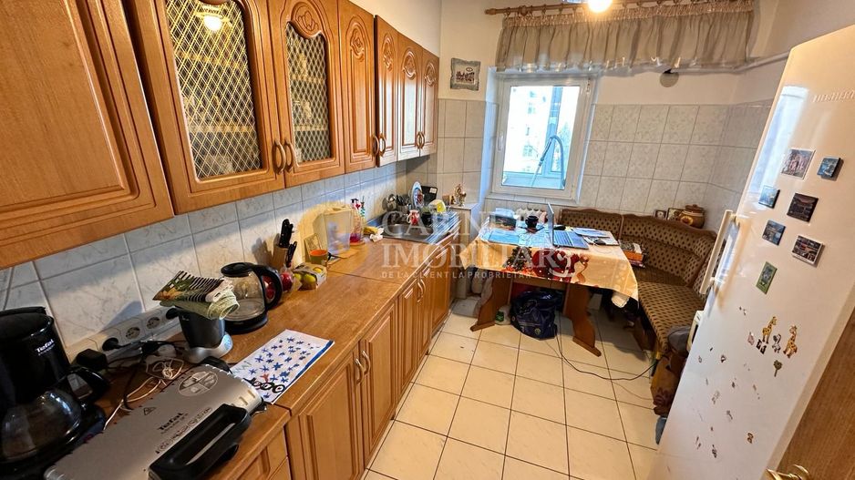 Apartament cu 3 camere decomandat, etaj intermediar, 73mp - Canta-Pacurari - Poză 3