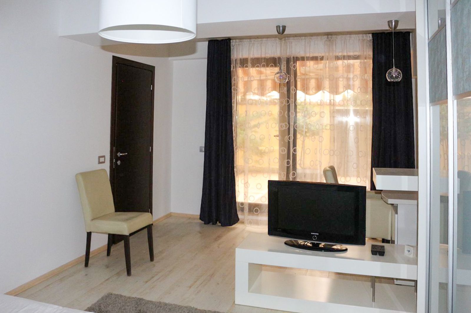 Închiriere apartament 3 camere 160mp | Grădină privată 100mp - Poză 10