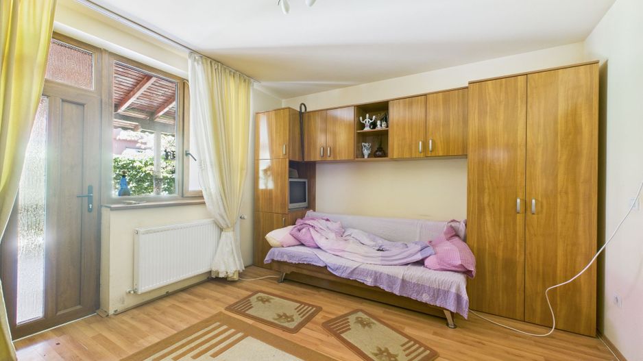Casă Mehala – Ideală pentru două familii - Poză 2