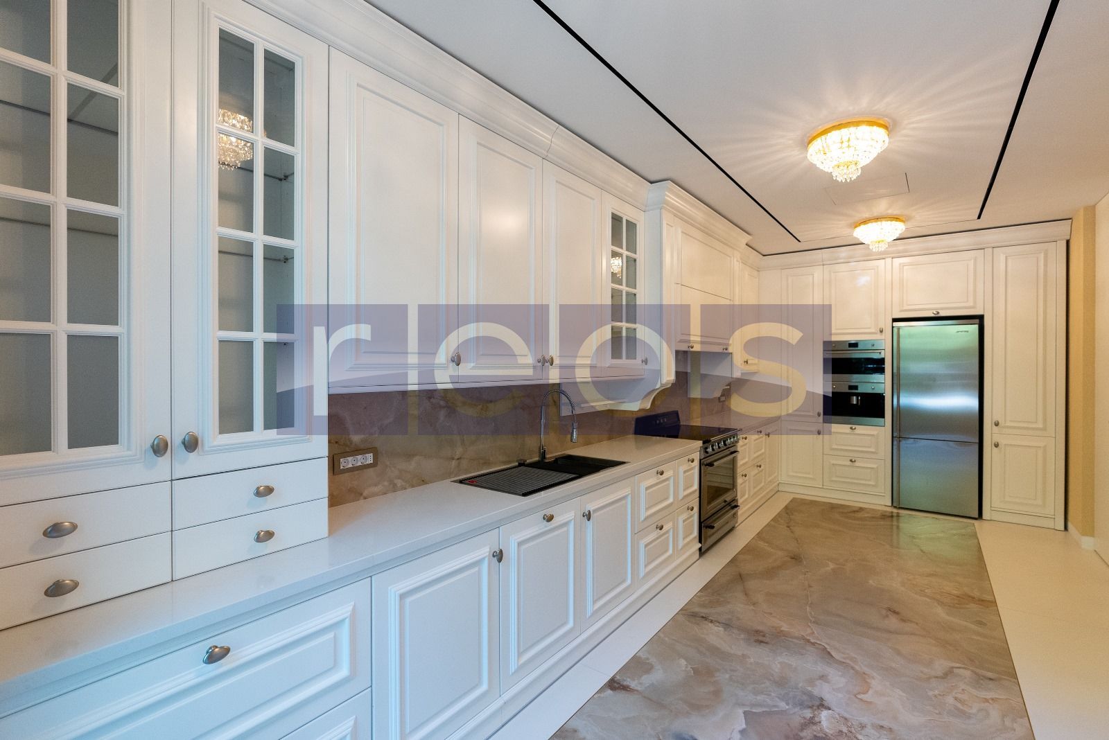 APARTAMENT ZAMBACCIAN PREMIUM | 200 MP 4 CAMERE| LOC PARCARE - Poză 8