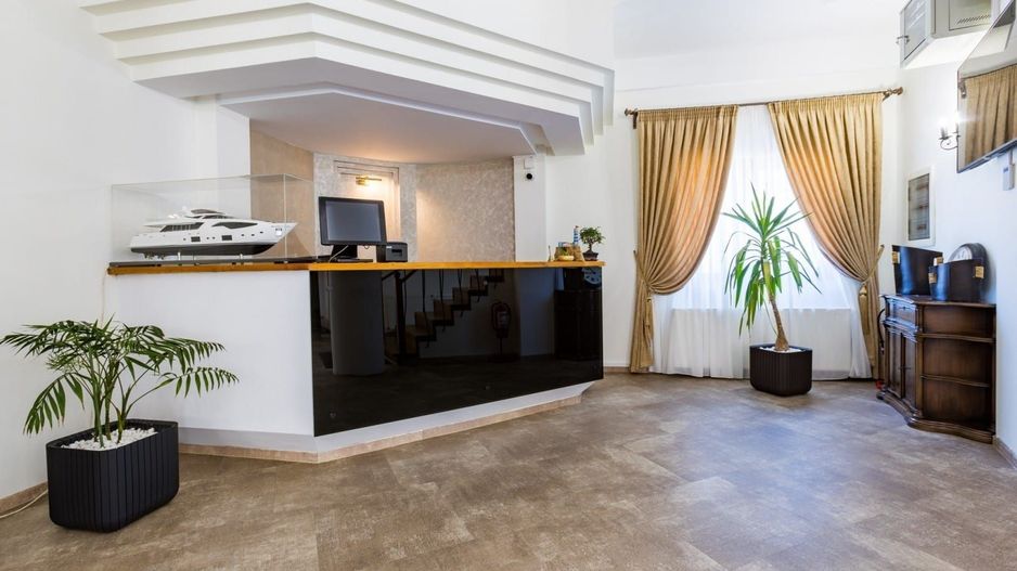 Pensiune / hotel de vanzare / parteneriat, Predeal, Brasov - Poză 2