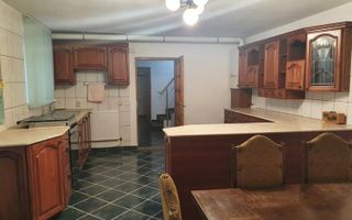 vila 7 camere birouri-sediu firma Cotroceni - Poză 9