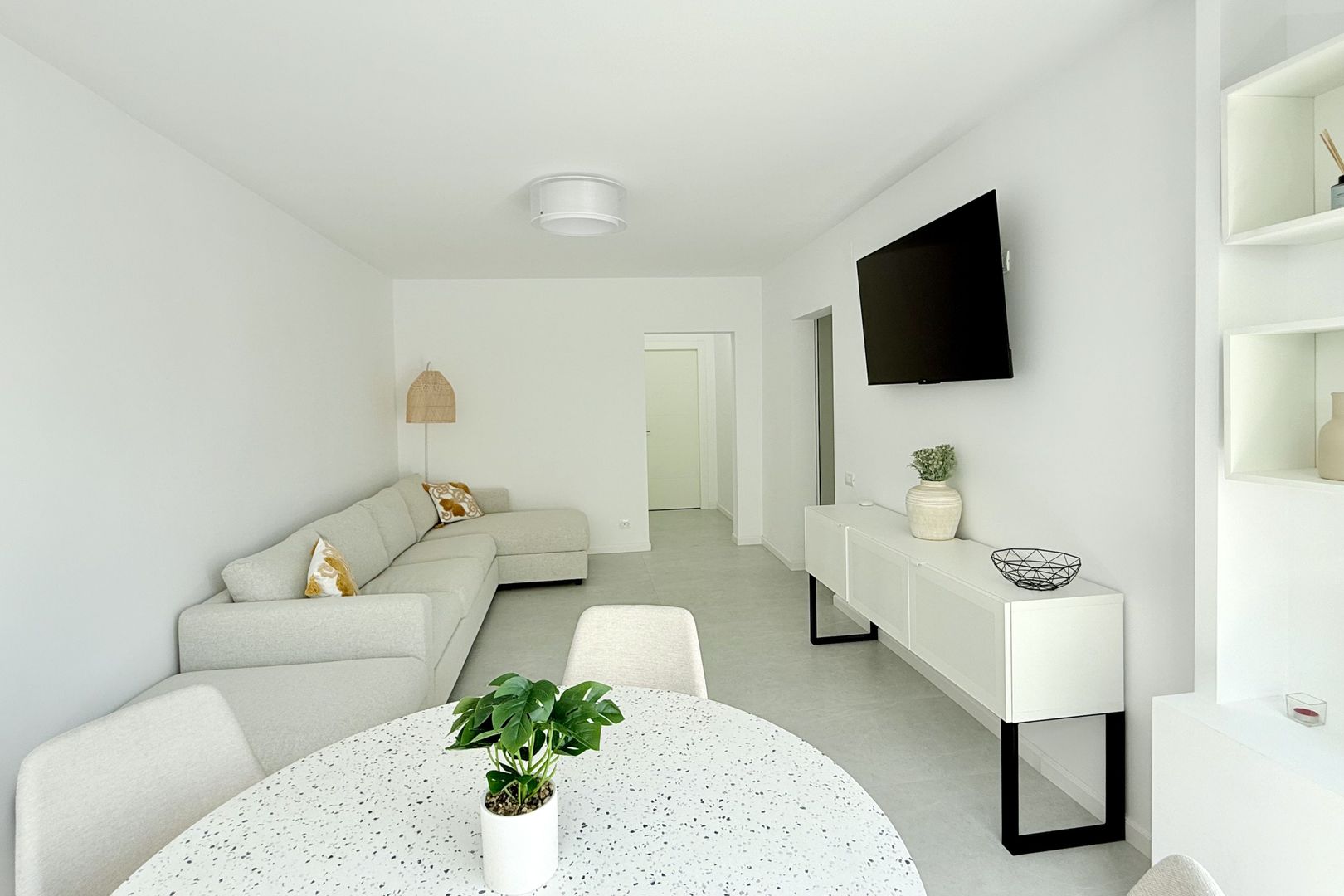 Apartament 3 camere complet renovat, Dorobanți, mobilat și utilat - Poză 9