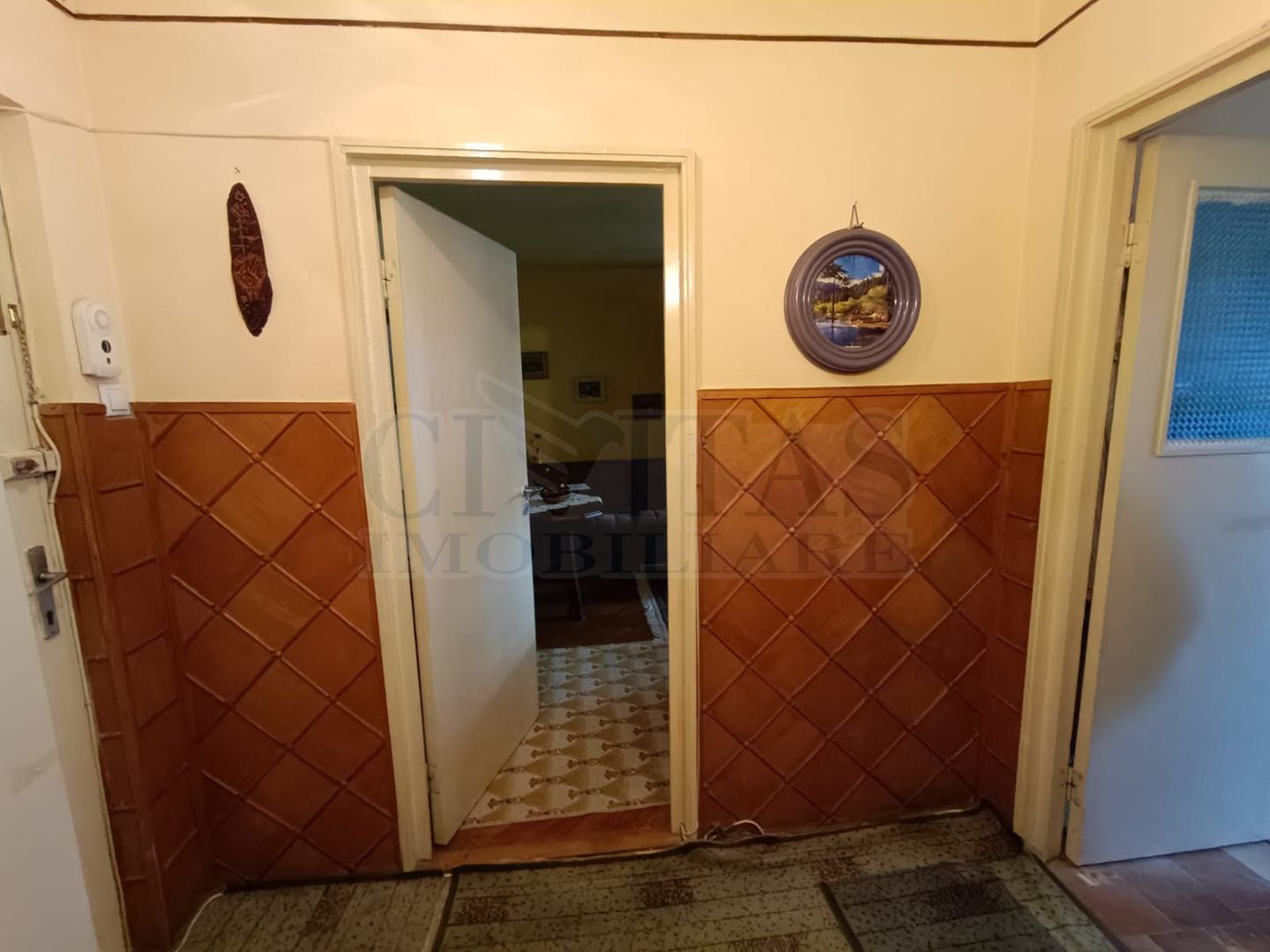 Vanzare 2 camere, decomandat, aproape de BIG, 2 balcoane - Poză 9