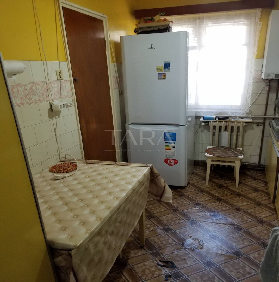 4 camere decomandate în Mănăștur – potențial excelent. - Poză 6