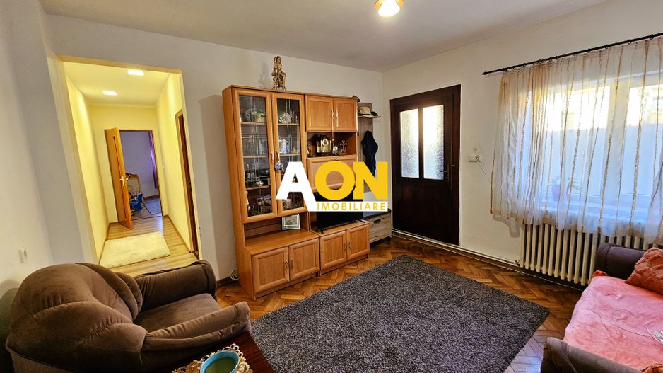 Casa 3 camere, 320 mp teren, Centru, zona Prefectura - Poză 1