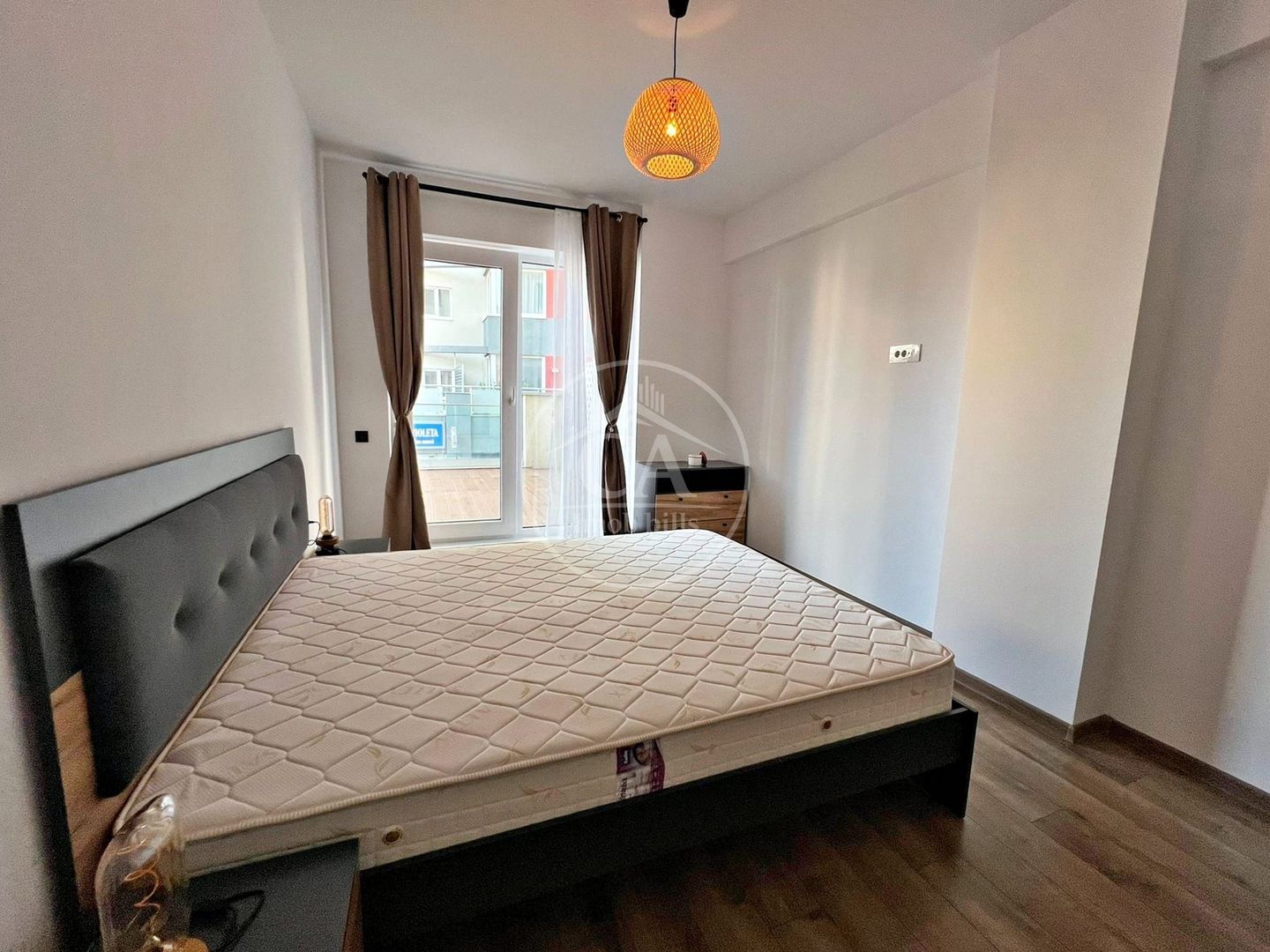 Apartament cu 3 camere de inchiriat in cartierul Luceafarul, Oradea - Poză 7