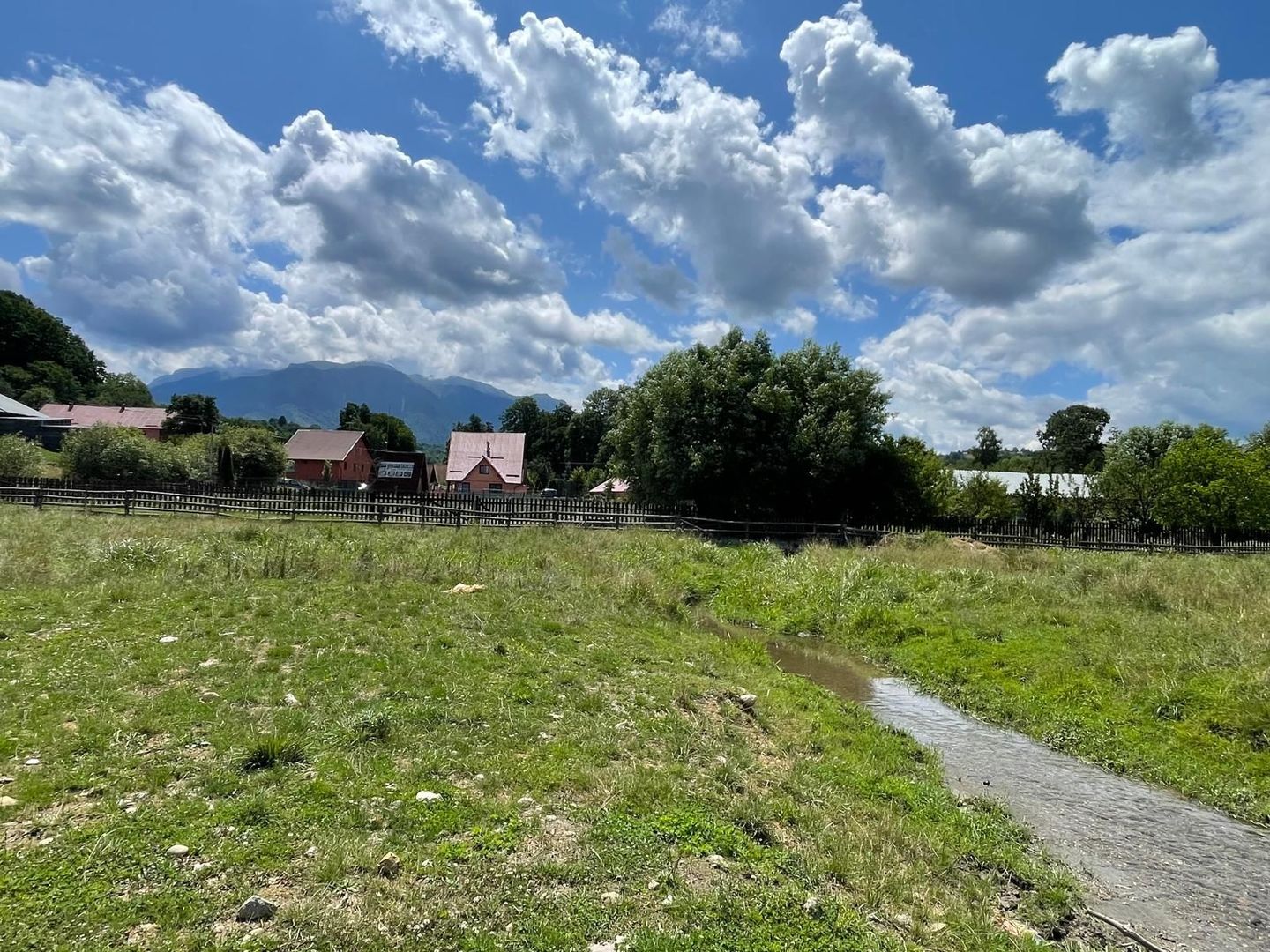 INVESTIȚIE | Teren 5000 mp PUZ APROBAT intravilan - zona Sohodol -Bran - Poză 5