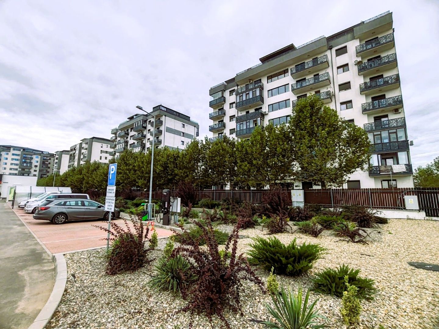 3 camere | 90 mp + curte 45 mp | Mobilat si Utilat Premium | Top - Poză 80