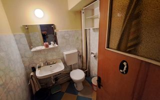 100 mp Ultra-Central: Apartament 4 Camere pe Bd. Independenței (Fără Risc) - Poză 12