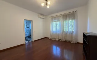 Apartament de inchiriat /4 camere in vila *153mp* +parcare / Dorobanti Capitale - Poză 13