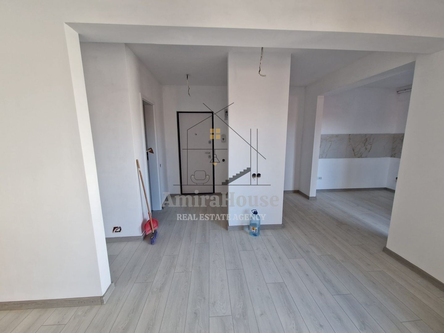 Apartament 3 camere CF, finisat etaj 2, parcare subterana, str Traian Vuia - Poză 6