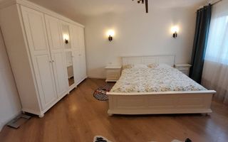Apartament spațios, 3 camere funcționale, 2 balcoane. - Poză 4