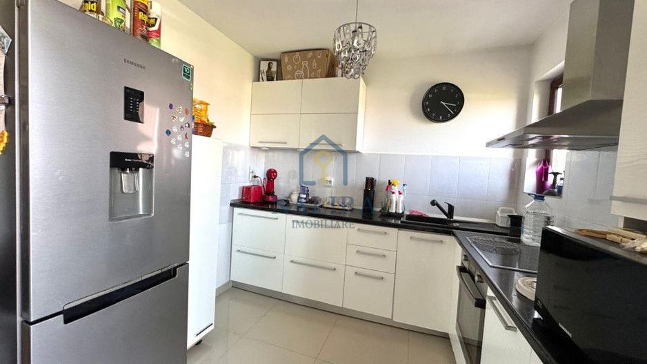 Apartament cu 3 camere de vanzare pe 2 nivele, spatios - Victoriei - Poză 4