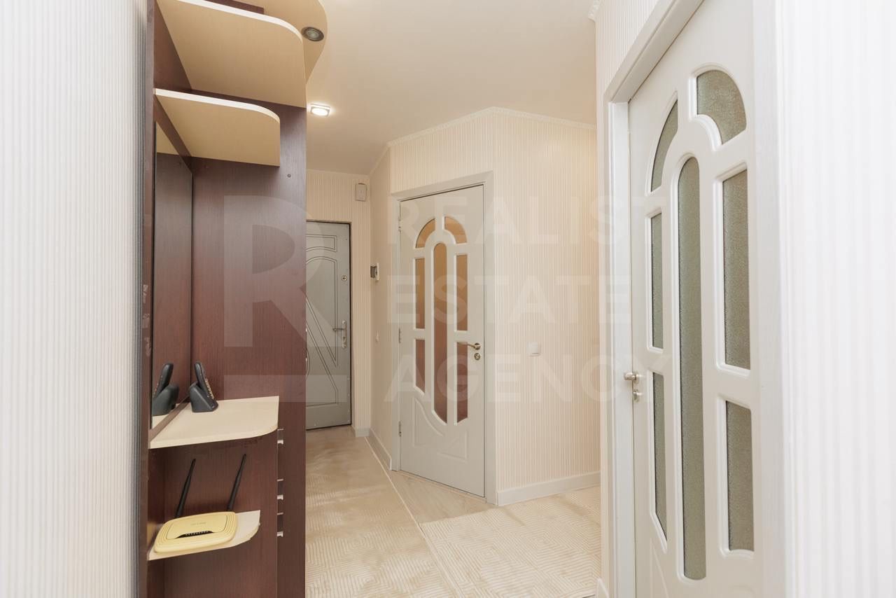 For sale, apartment, 2 rooms, Trandafirilor Street, Botanica - Poză 2