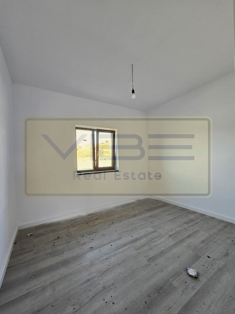 Casa parter - 4 camere - Nemobilata/partial / complet - Miroslava - Poză 2