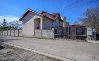 Vila cu design spectaculos, tehnologie smart & lifestyle complet - Poză 61