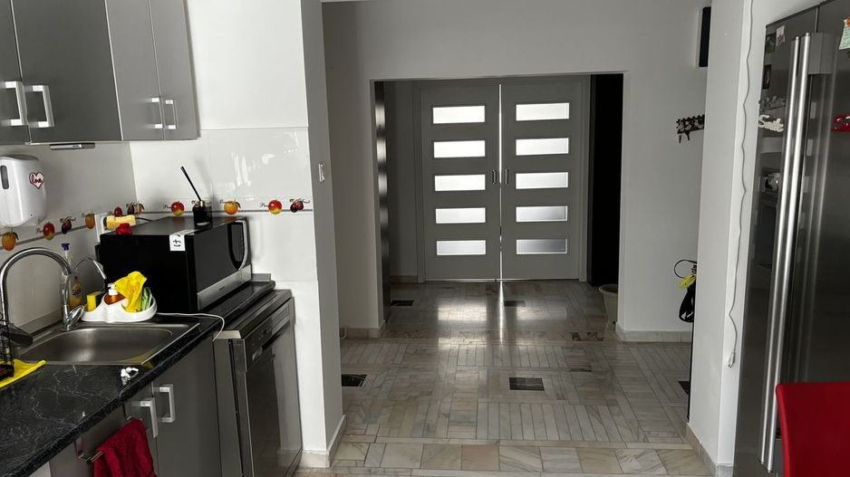 Apartament 4 camere, 100 mp, parcare, langa Parcul Sebastian - Poză 6
