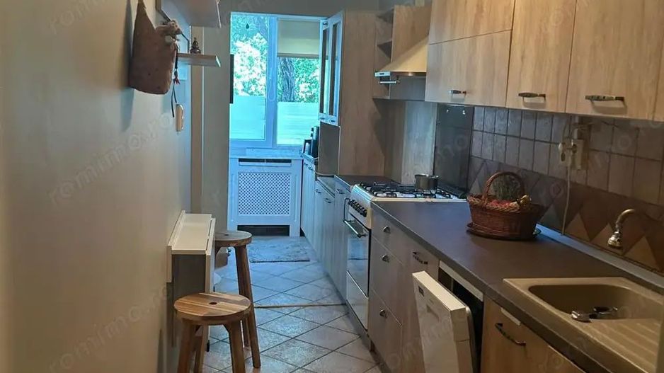 BRASADAS vinde ap 3 cam PARTER mobilat și utilat in Micro 15. - Poză 2