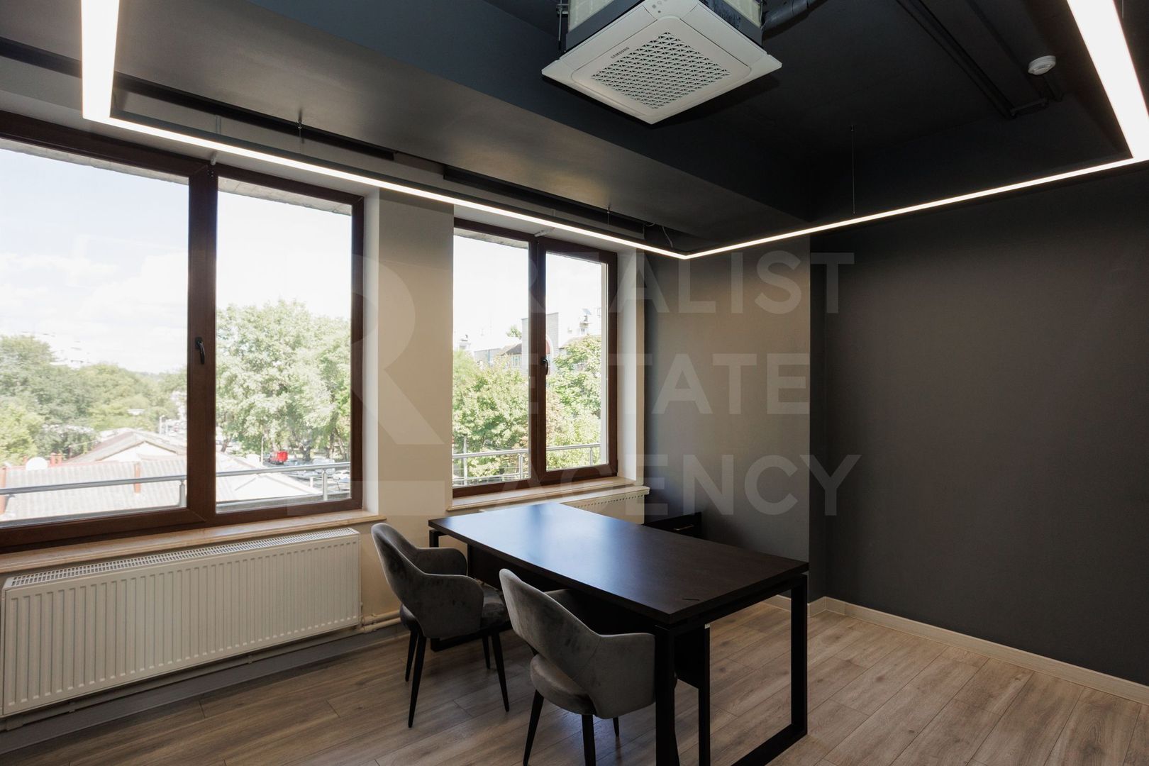 Se oferă oficiu sper chirie 270 mp, str. Petru Rareș, Centru - Poză 16