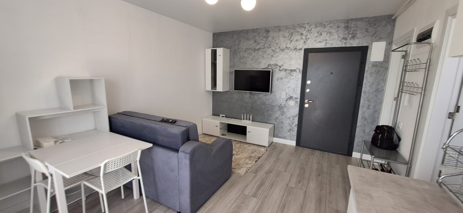 Studio 42mp Aparatorii Patriei 4/6 - Poză 1