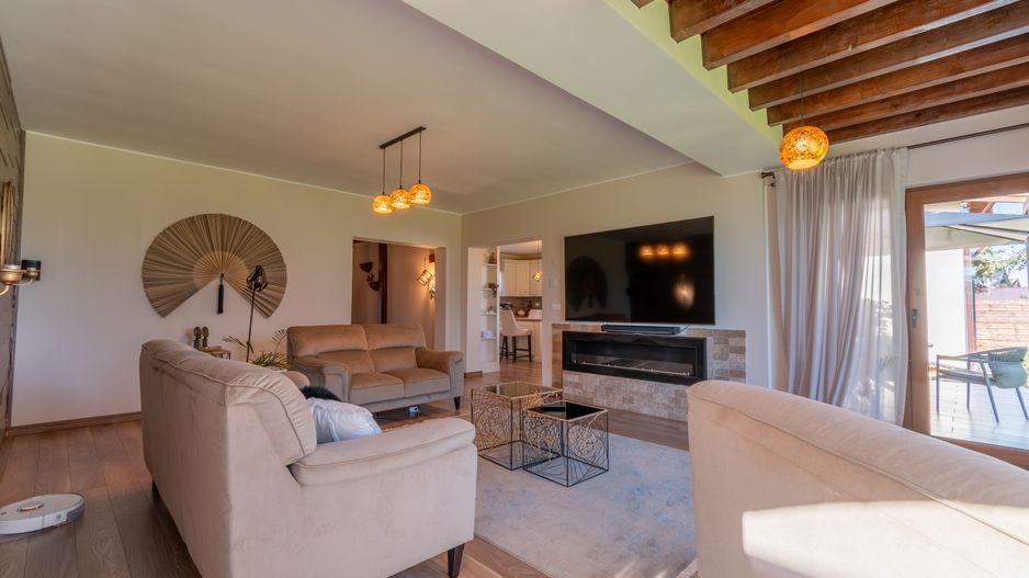 Proprietate exclusivista de vanzare: 2 case | 9 camere | 2000 mp teren - Poză 34