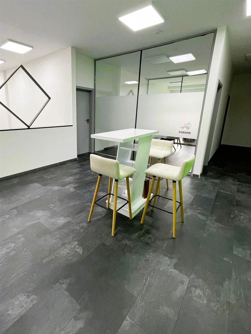 Spatii de Birouri Ultramoderne - Poză 2