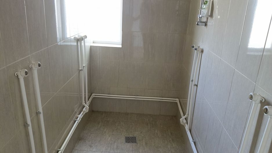 Proprietate industriala  la 35 km de TM - Poză 41