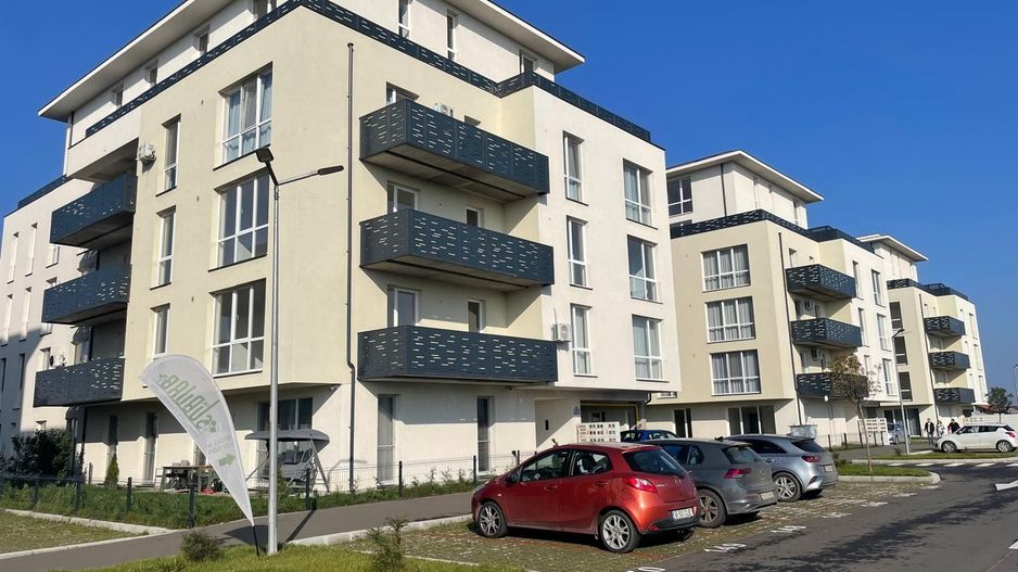 Apartament 3 camere, prima închiriere, la 25 minute de de Gara de Nord - Poză 1