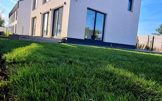 Vila individuala de vanzare Tunari - Poză 1