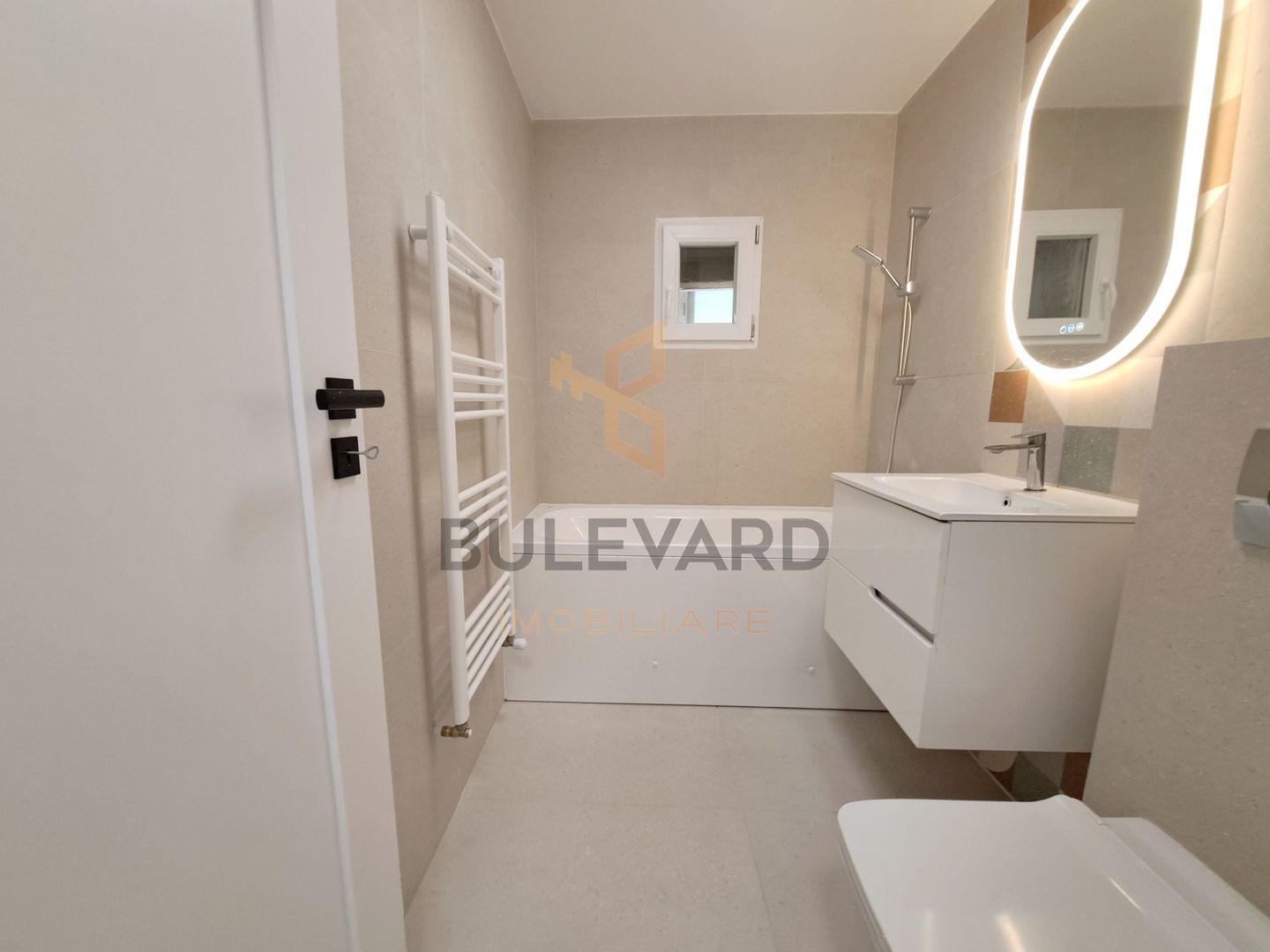 Nou pe piata! Apartament 3 camere zona Piata Cipariu! Renovat! - Poză 2