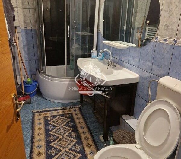 Garsoniera decomandata cf.1 mobilata/utilata bloc 1990 - Mall Vitan - Poză 8