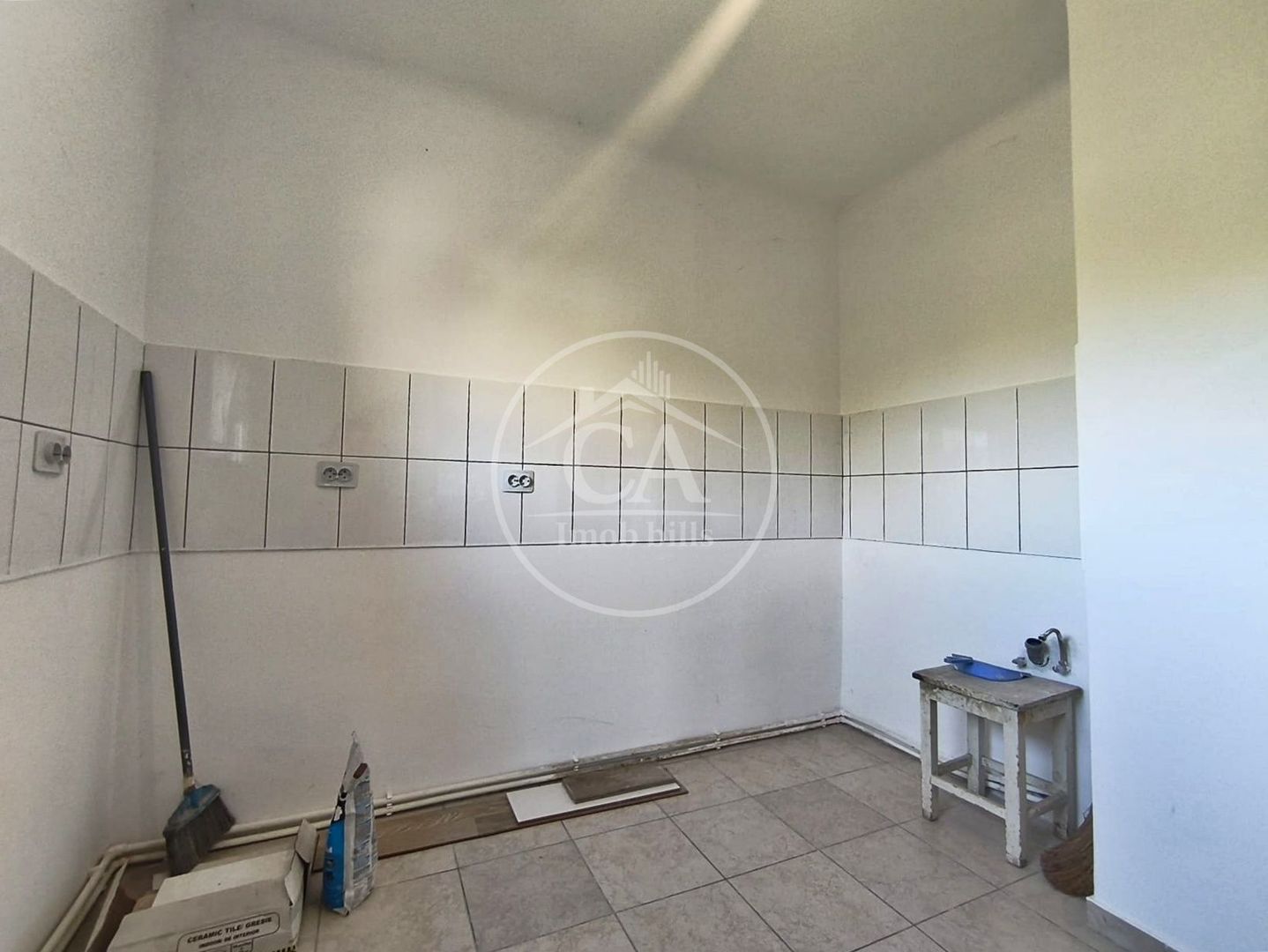 Apartament de vanzare cu 2 camere si curte in zona Centrala, Otadeaa - Poză 6