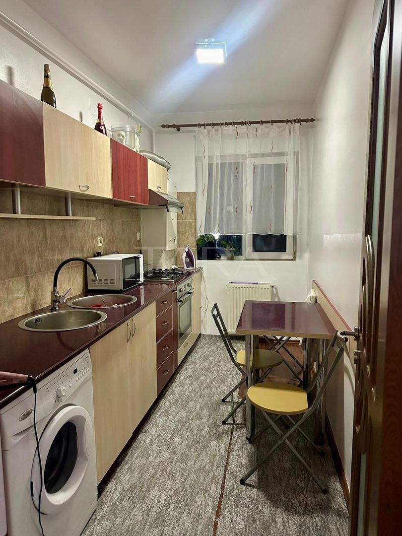 Apartament spațios cu o cameră, balcon și parcare, zona Florilor. - Poză 2