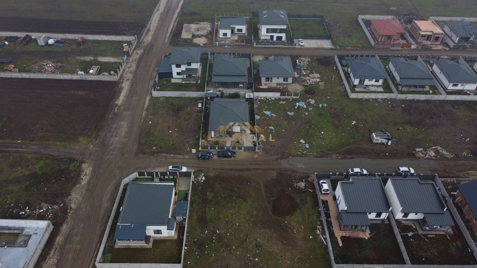 Terenul perfect in comuna Berceni! 371mp cu utilitati - Poză 2