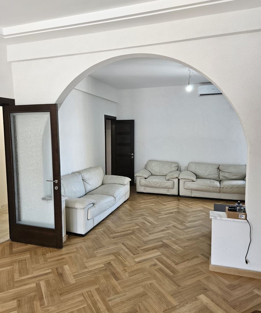 Apartament cochet, ultra-spatios, patru camere, Calea Mosilor - Poză 4