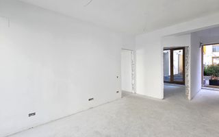 Apartament de vanzare 3 camere + curte 75mp***Domenii - Poză 4