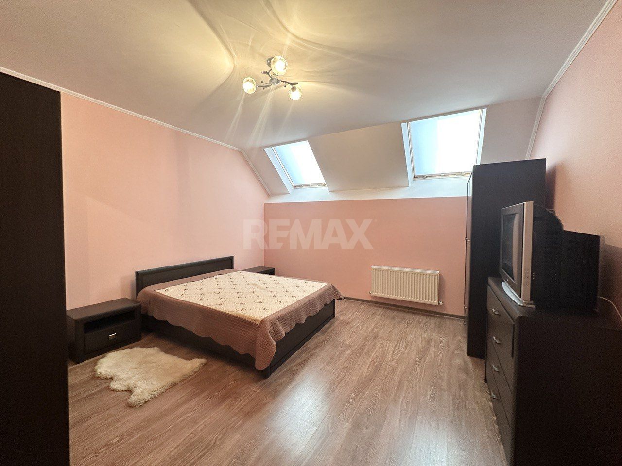 Vând Apartament cu 4 camere100 м². Poșta Veche. - Poză 16