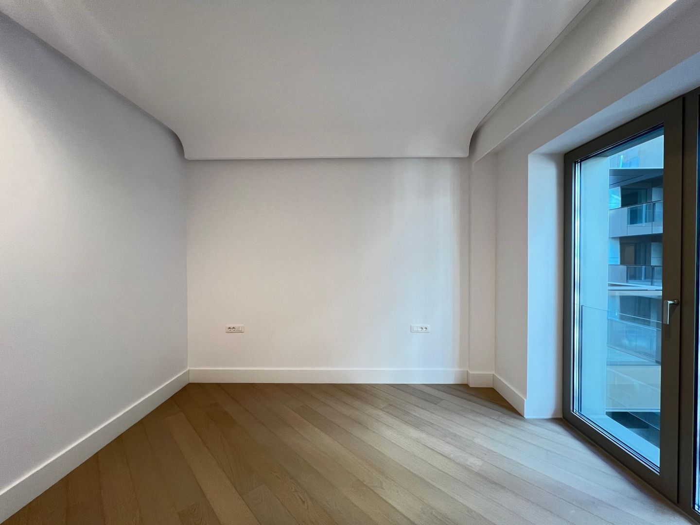 3 CAMERE LUX| 90 mp -Cortina 126| EROU IANCU NICOLAE - Poză 8