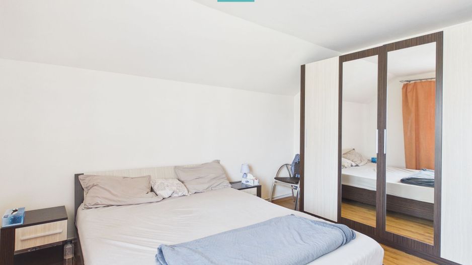 Casă individuală 8 camere - Dudeștii Noi - Poză 12