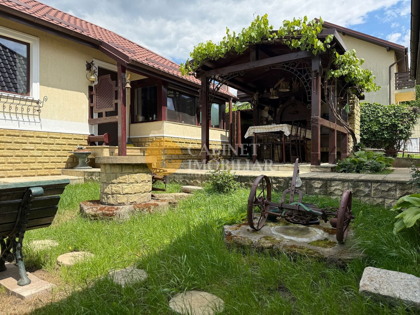 Proprietate deosebită în Aroneanu – 2 case pe teren generos de 1209 mp - Poză 23