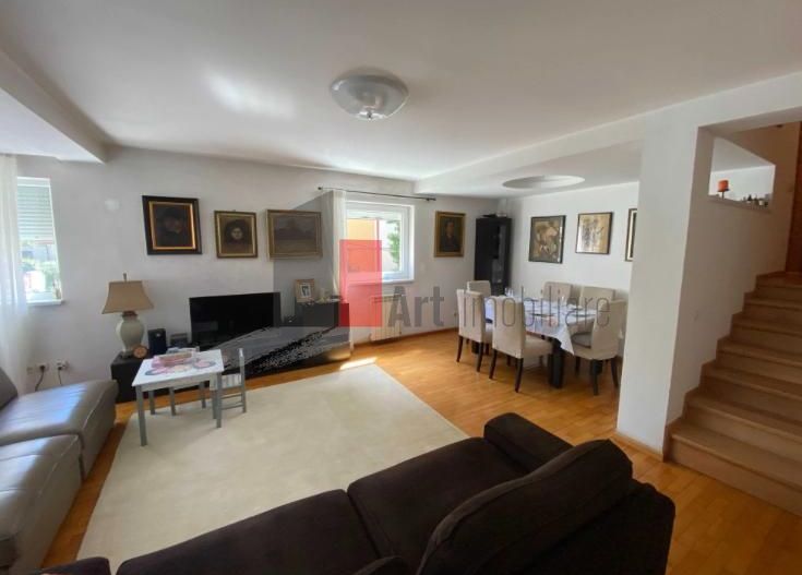 VILA IN ZONA FLOREASCA- DOROBANTI - Poză 1