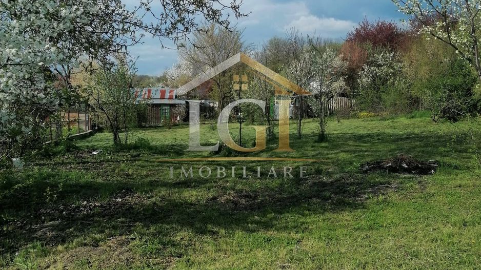 Teren intravilan.Suprafata 1200 mp.Localitatea Moreni.Str. Eroilor  16 - Poză 4