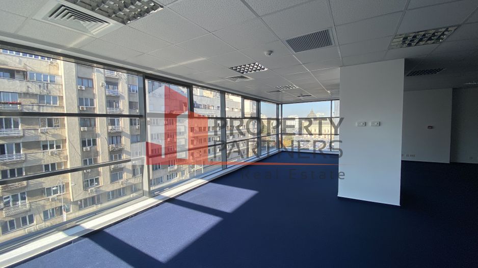 Spatiu de birou Universitate - Poză 7