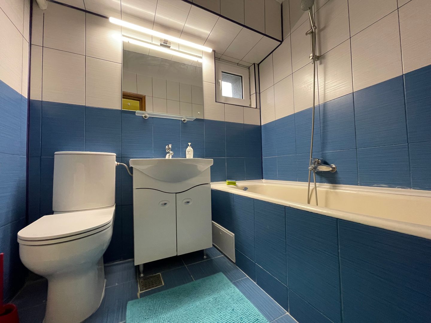 Apartament spatios pentru inchiriere in zona Blvd. Mihalache - Poză 10