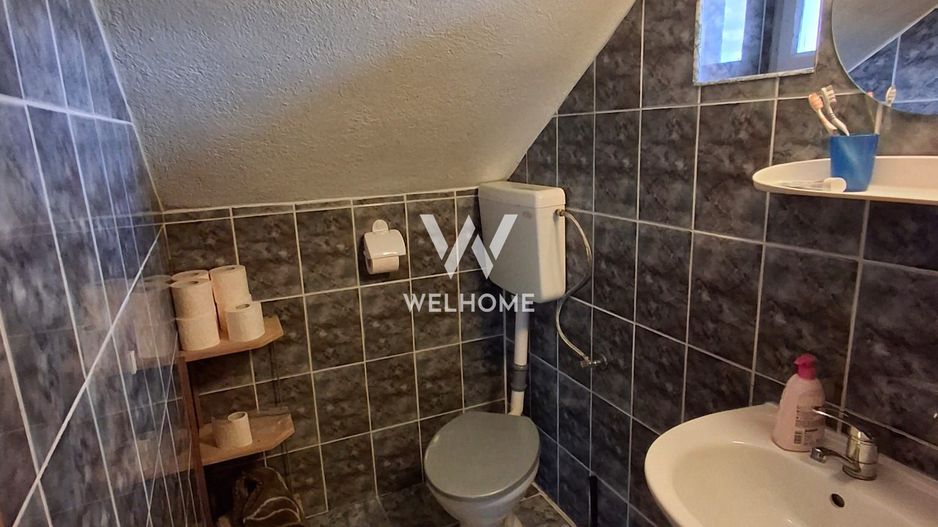 Casa de vanzare cu teren generos in Tocile, Sibiu - Poză 11