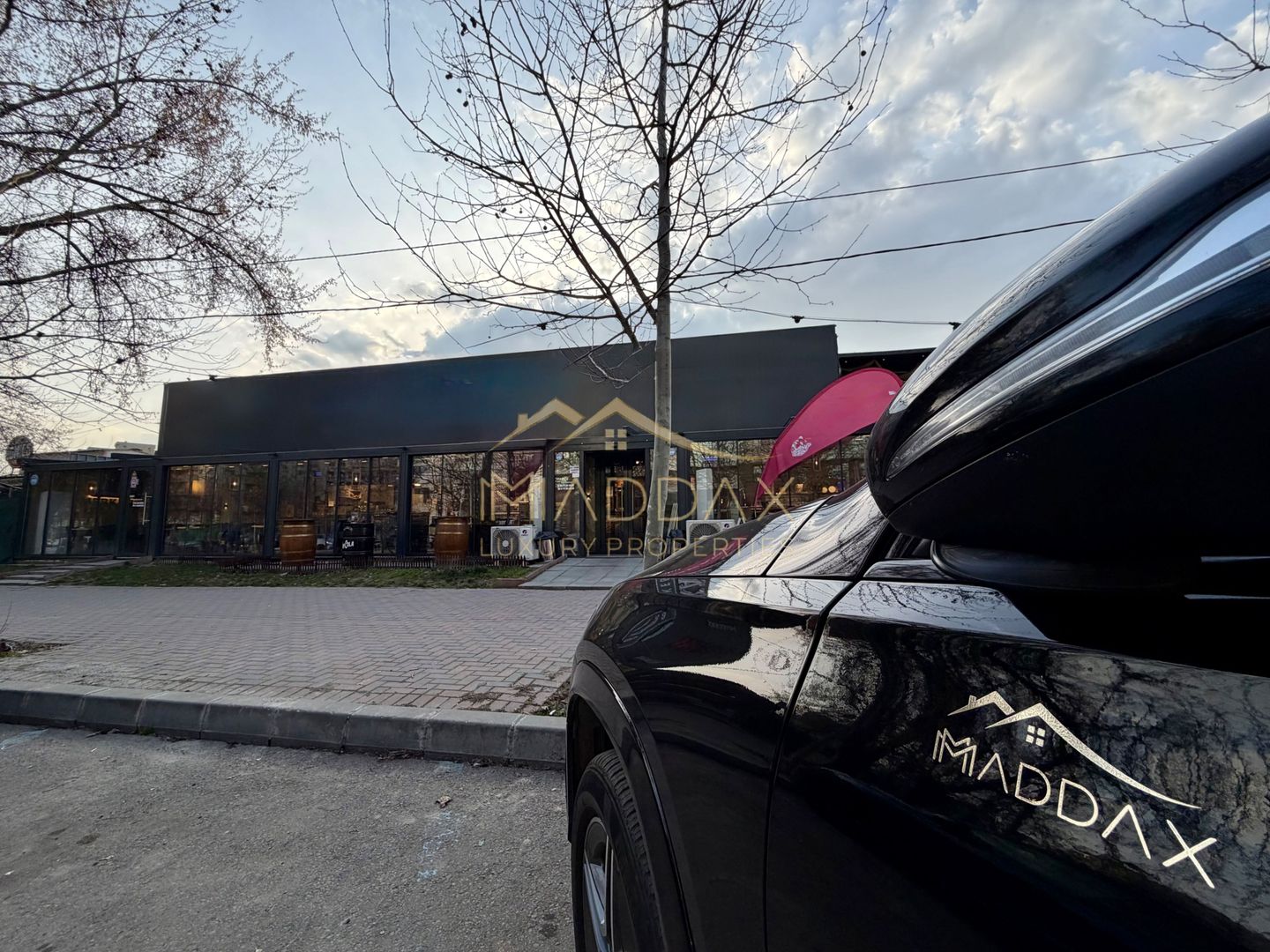 Spatiu Comercial  *731mp* / VAD stradal 31m / 19 locuri de parcare // Unirii - Poză 40