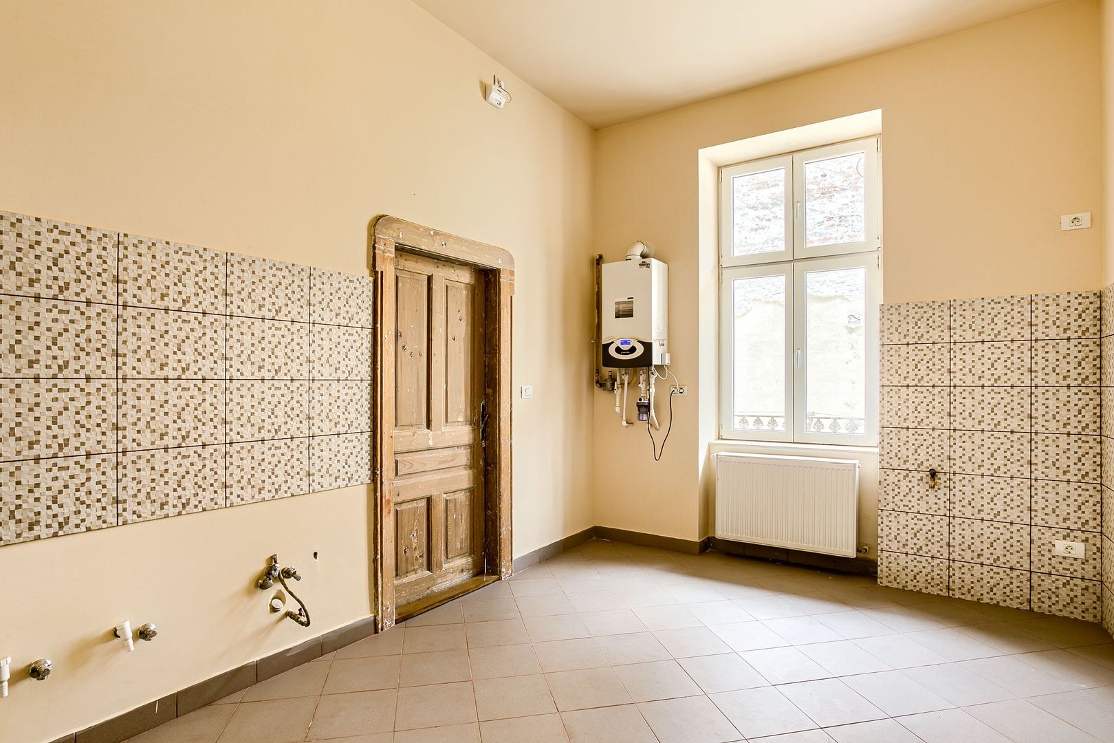 Apartament  istoric ultracentral   - REZERVAT!!! - Poză 9