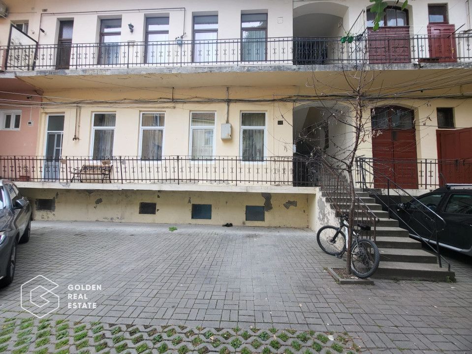 Apartament pretabil pentru birouri sau locuinta de familie - Poză 8